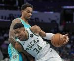 Bucks vence a Hornets en el In-Season