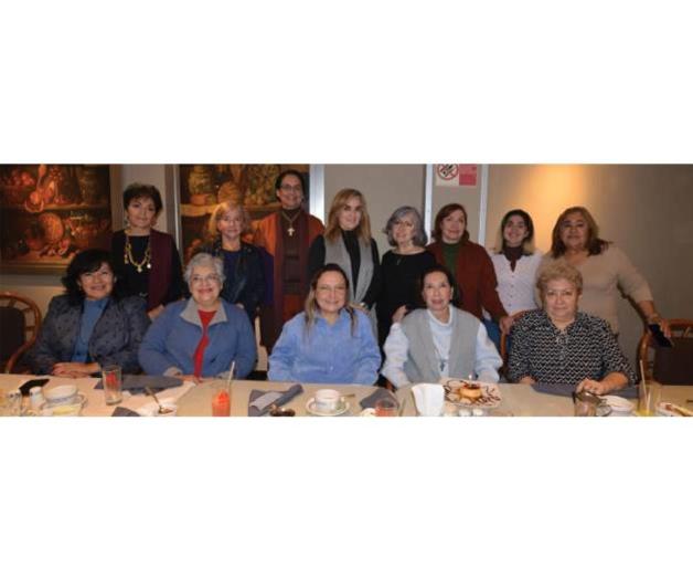 Comité de Damas del Club Rotario le celebra a Rocío de Bracho Comité de Damas del Club Rotario le celebra a Rocío de Bracho