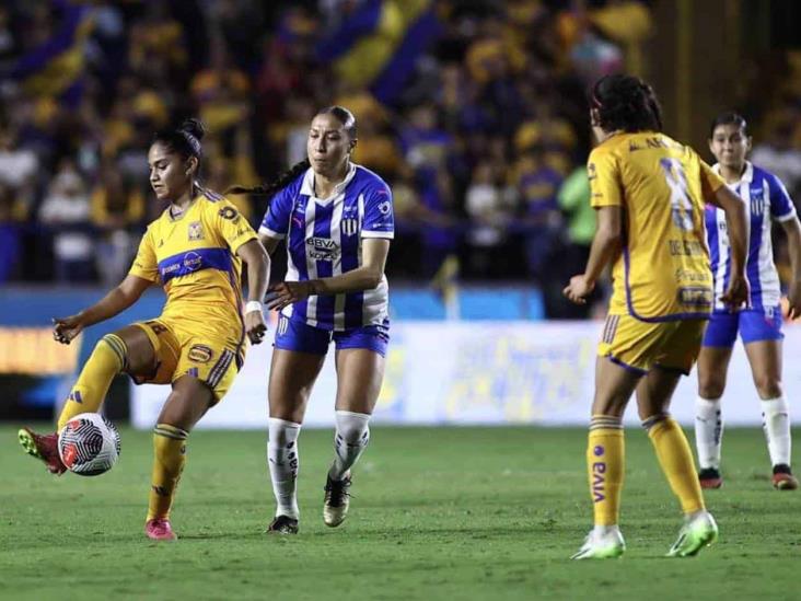 Elimina Tigres Femenil a Rayadas y va por sexto título Elimina Tigres Femenil a Rayadas y va por sexto título