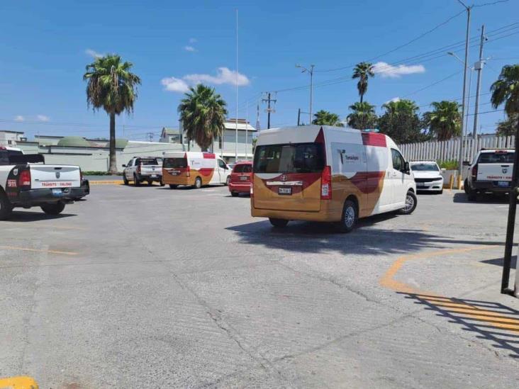 Ebrio insulta a tránsitos Ebrio insulta a tránsitos