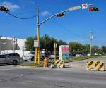 Usan cinta roja para cerrar la circulación en el bulevar Las Fuentes