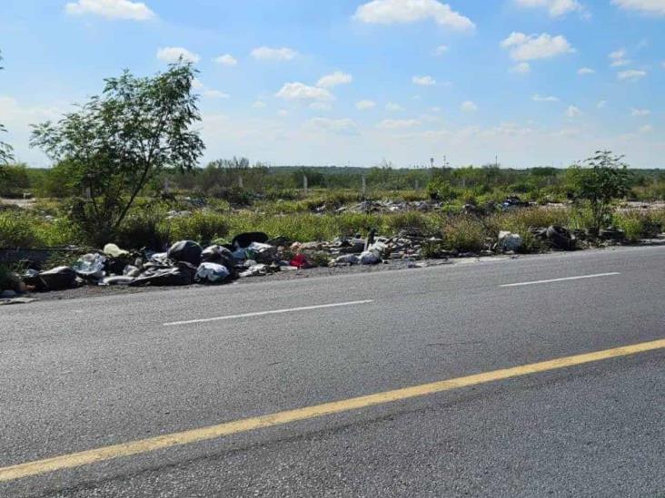 Convierten el viaducto en tiradero clandestino Convierten el viaducto en tiradero clandestino