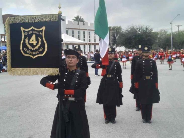 Realizan desfile por revolución mexicana Realizan desfile por revolución mexicana