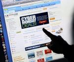 Consumidores buscan ofertas en internet en el Ciberlunes