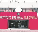 INE perfila formatos de debates presidenciales, partidos se resisten