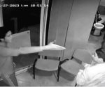Padre de joven que golpeó a guardia de seguridad pide disculpas