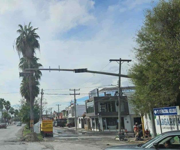 Congestionamiento vial por fallas de semáforos