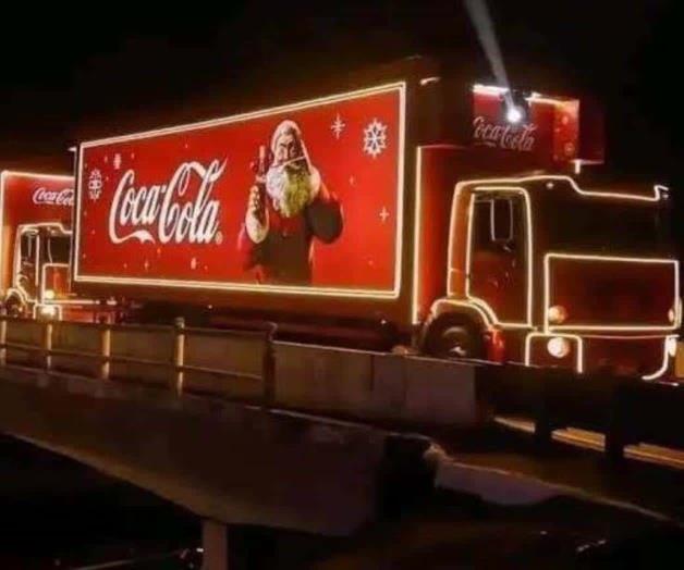 Llega tradicional Desfile Navideño Llega tradicional Desfile Navideño