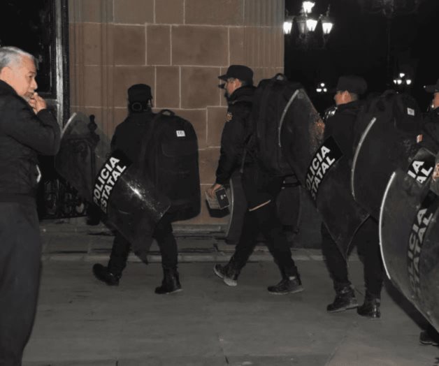 Grupo Antimotines blinda Palacio de Gobierno en NL Grupo Antimotines blinda Palacio de Gobierno en NL