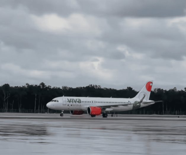 Aterriza primer vuelo comercial en el Aeropuerto Internacional de Tulum