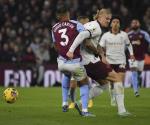 Manchester City es sorprendido por el Aston Villa