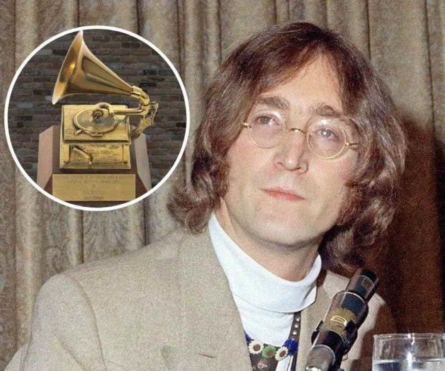 Subastarán premio Grammy de John Lennon 