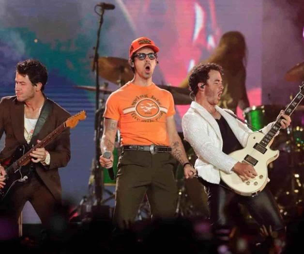 Jonas Brothers  prepara gira
