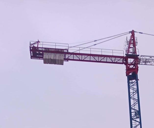 Temen accidente por macro-grúa en la Villa