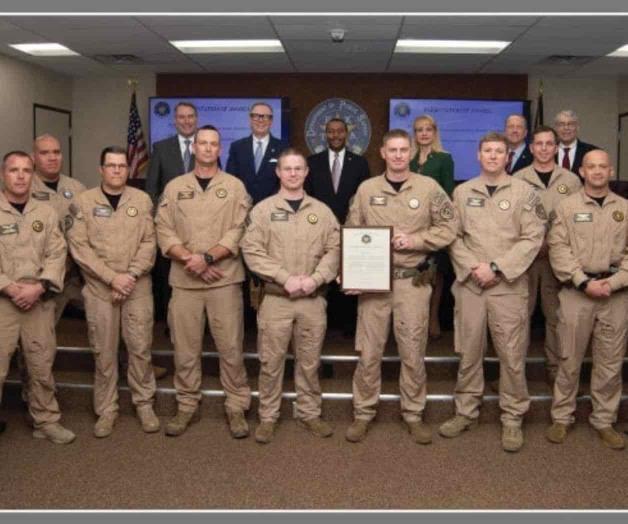 Premian a agentes del DPS por sus acciones Premian a agentes del DPS por sus acciones