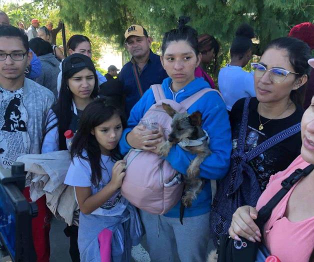 Secuestran a migrantes Secuestran a migrantes