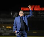 Valenzuela es homenajeado con estadio que lleva su nombre