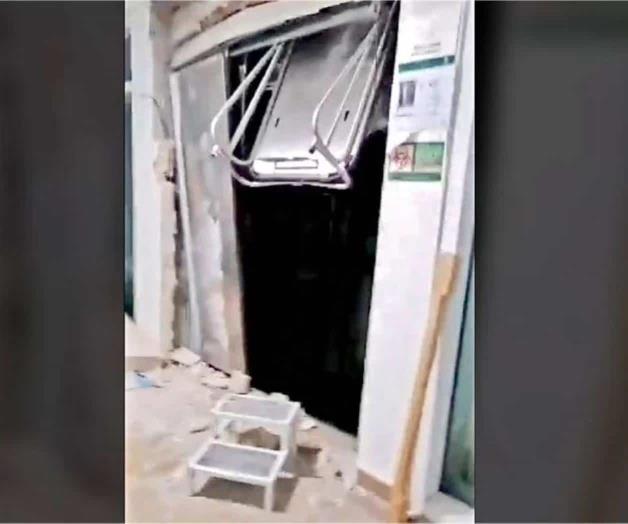 Emiten recomendación a IMSS por niña prensada en elevador