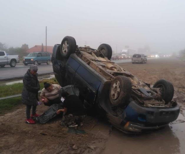Volcaduras en carretera San Fernando provocan congestión vial