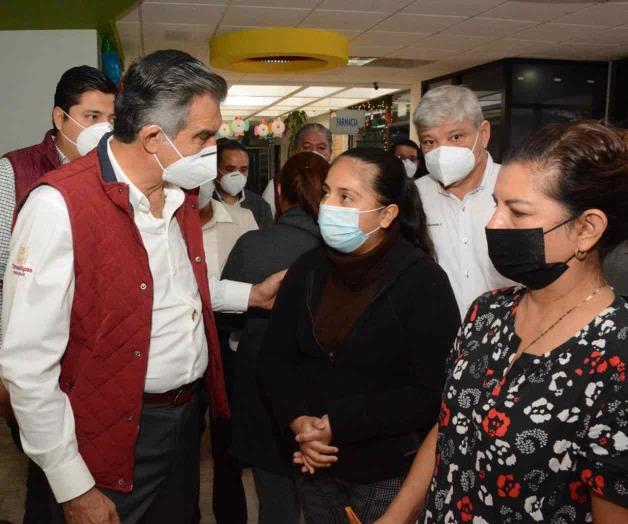 Recorre Américo Villarreal el Hospital Infantil
