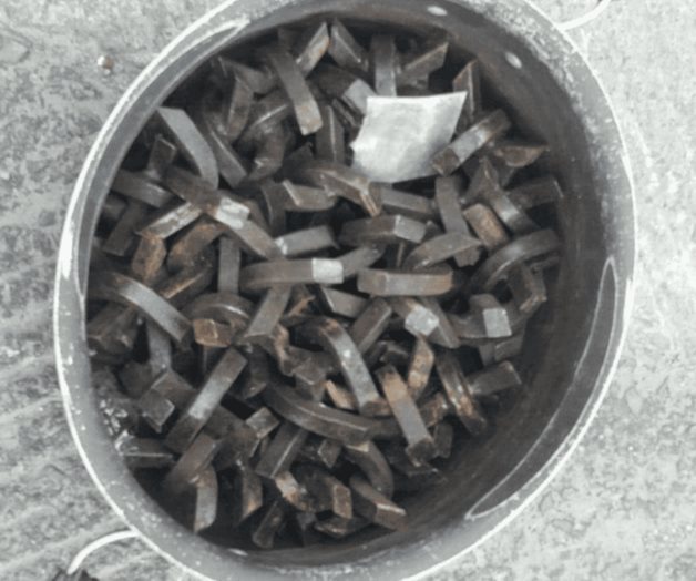 Arrojan púas de acero cerca de acceso a cuartel militar en Sinaloa Arrojan púas de acero cerca de acceso a cuartel militar en Sinaloa