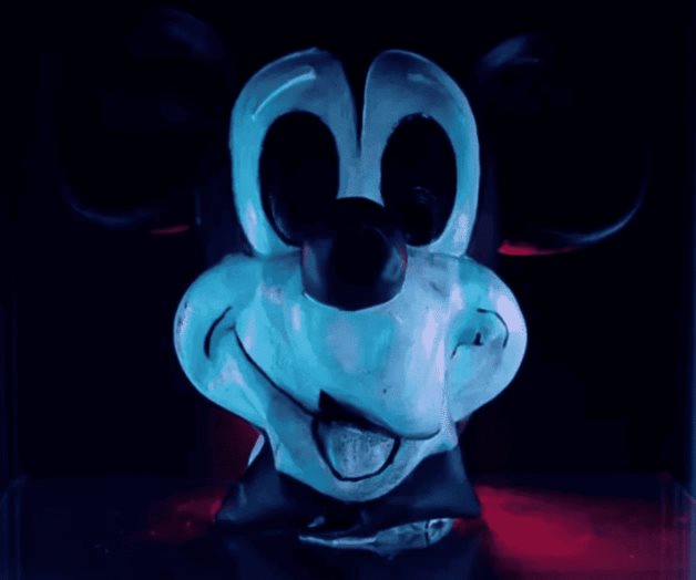 Lanzan tráiler de primera película de terror de Mickey Mouse