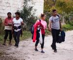 Acusan migrantes engaño del INM para deshacer caravana