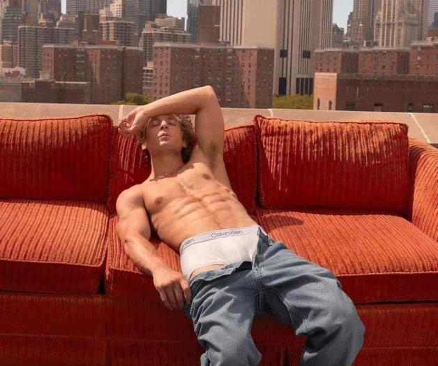 Incursiona Jeremy Allen White en la moda con Calvin Klein Incursiona Jeremy Allen White en la moda con Calvin Klein