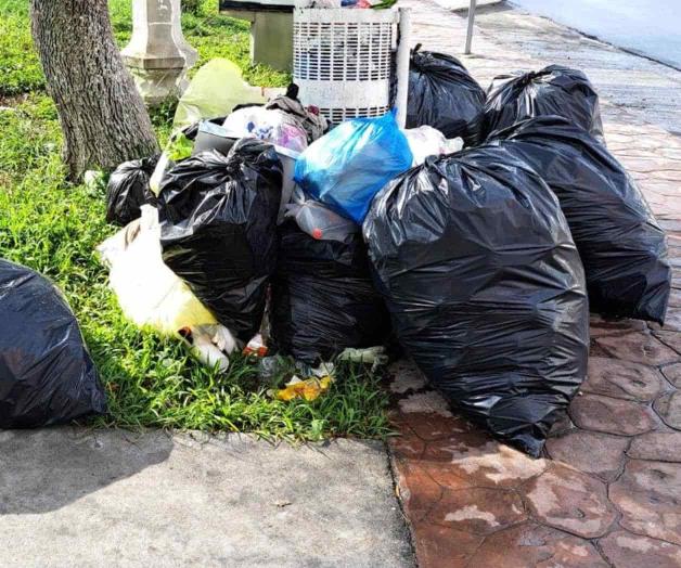 Es un ‘muladar’ plaza Benito Juárez García