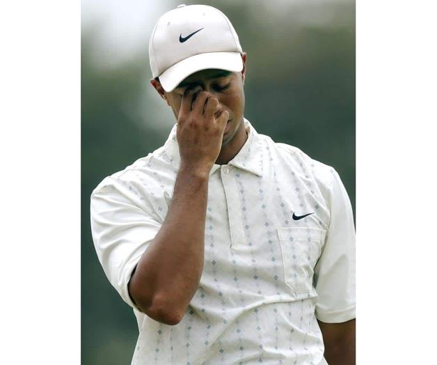 Tiger Woods y Nike Phil Knight rompen vínculo tras 27 años Tiger Woods y Nike Phil Knight rompen vínculo tras 27 años