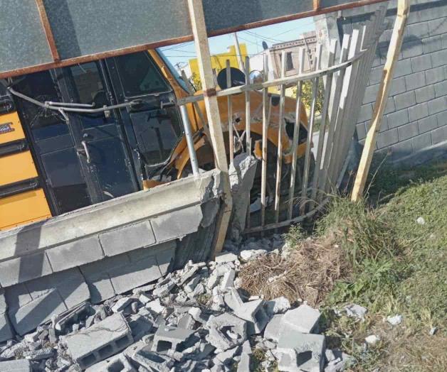 Derriba un microbusero protección de secundaria 4