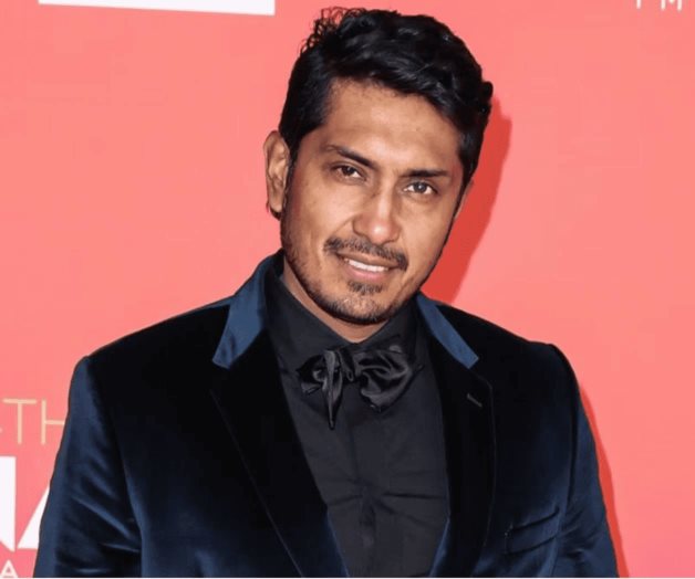 Tras acusaciones, Tenoch Huerta reaparece en alfombra roja de Marvel