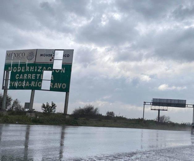 Destrozan vientos grandes anuncios