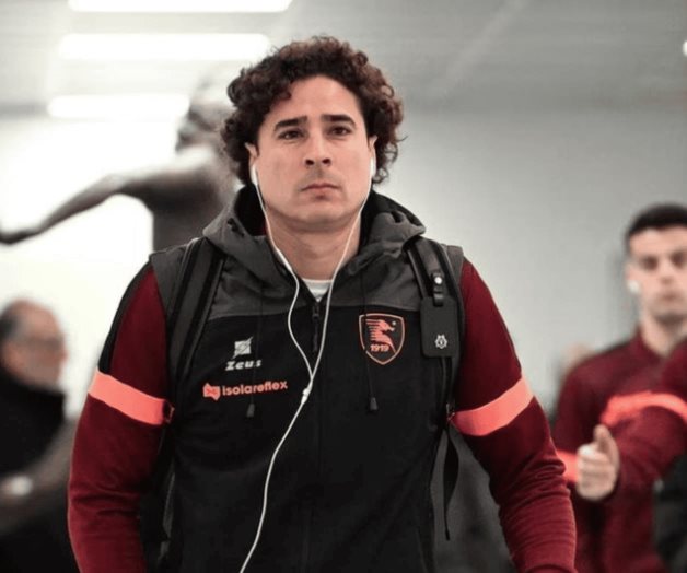 Guillermo Ochoa vuelve a ser titular con el Salernitana