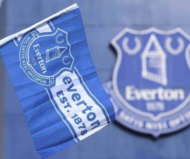 Everton y Forest avanzan en Copa