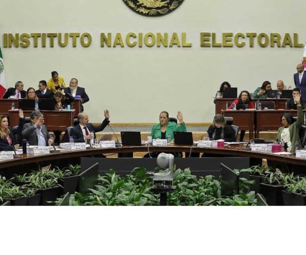 Ordena INE asistencia obligada de presidenciables a debates