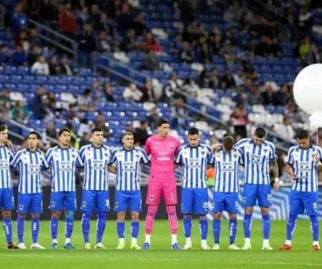Minuto de silencio en el futbol por aficionada rayada