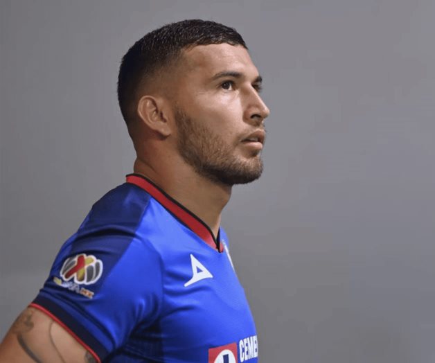 Cruz Azul le dice adiós a Juan Escobar, jugador que dio la novena