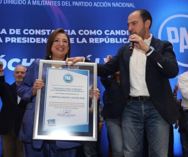 Entrega PAN constancia a Xóchitl Gálvez como candidata presidencial