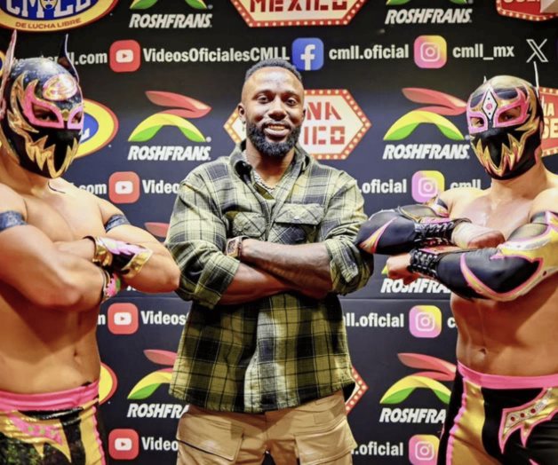 Randy Arozarena se lanza a la Arena México