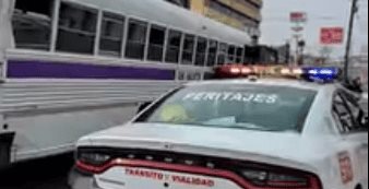 Reynosa | Accidente vehicular en el bulevar Hidalgo a unos metros del IMSS