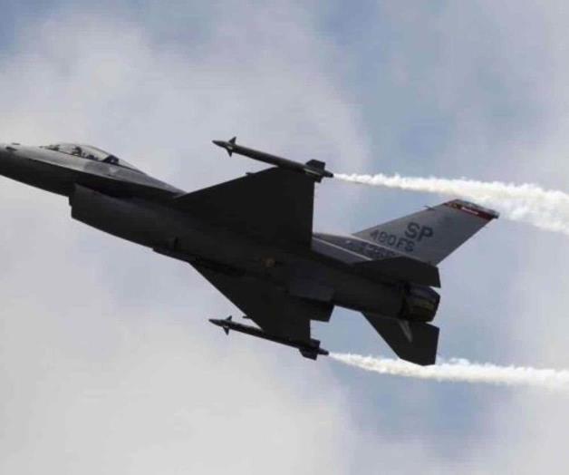 Se estrella F-16 de EU en costa occidental de Corea del Sur