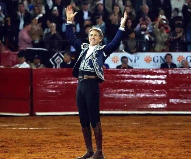 Pablo Hermoso de Mendoza sale en hombros de la México