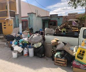 Denuncian a vecino acumulador de basura en Matamoros 