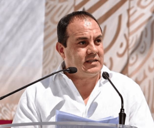 Abuchean a Cuauhtémoc Blanco y AMLO lo defiende