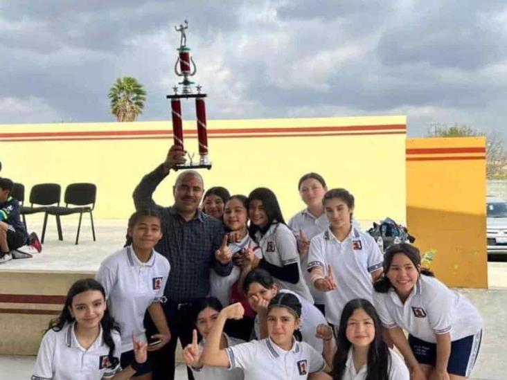 Alumnas de secundaria Alfredo del Mazo son campeonas