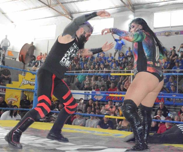 Mamba Vs Core, cabellera contra cabellera