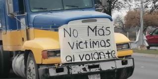 Transportistas de Reynosa protestan  por inseguridad en carreteras