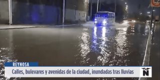 Reynosa | Con grandes lagunas originadas por las lluvias de anoche y madrugada de hoy viernes, amanecieron infinidad de calles, bulevares y avenidas de la ciudad