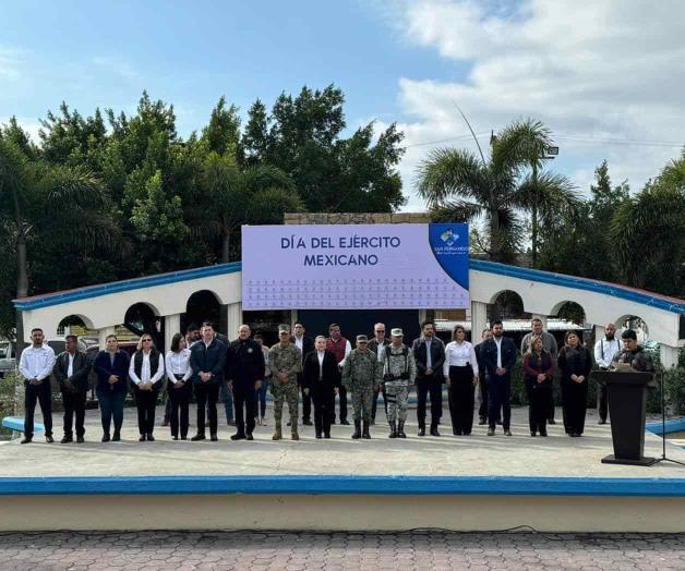 Celebran aniversario del Ejército Mexicano